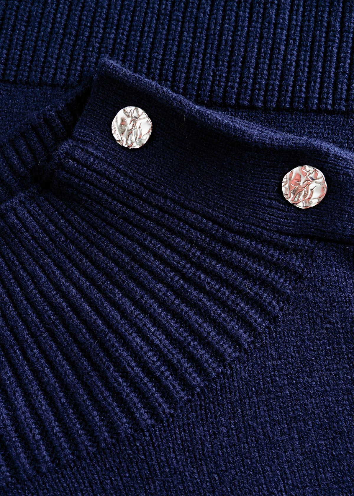 Yest - Chantal Essential Sweater