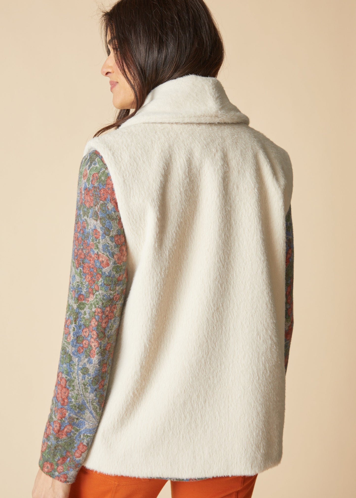 Habitat - Shall Collar Vest