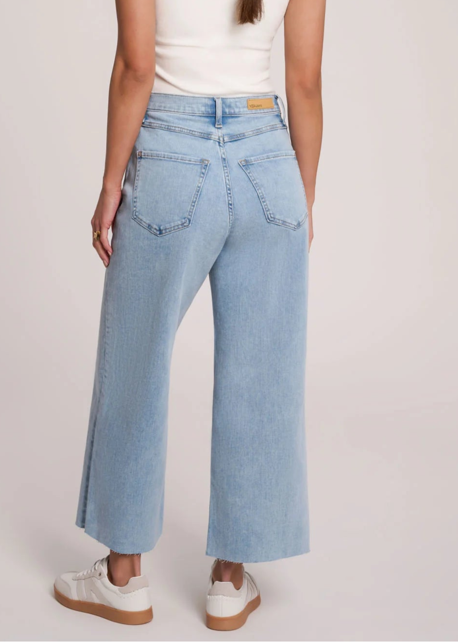Yoga Jeans - Lily Wide Leg Jeans - Crisp Wind