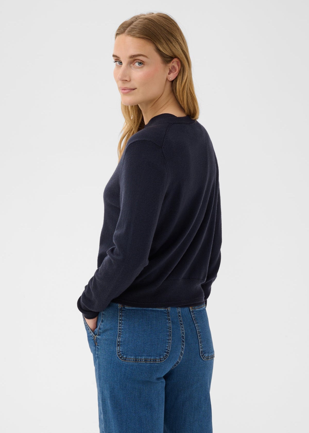 DARK NAVY