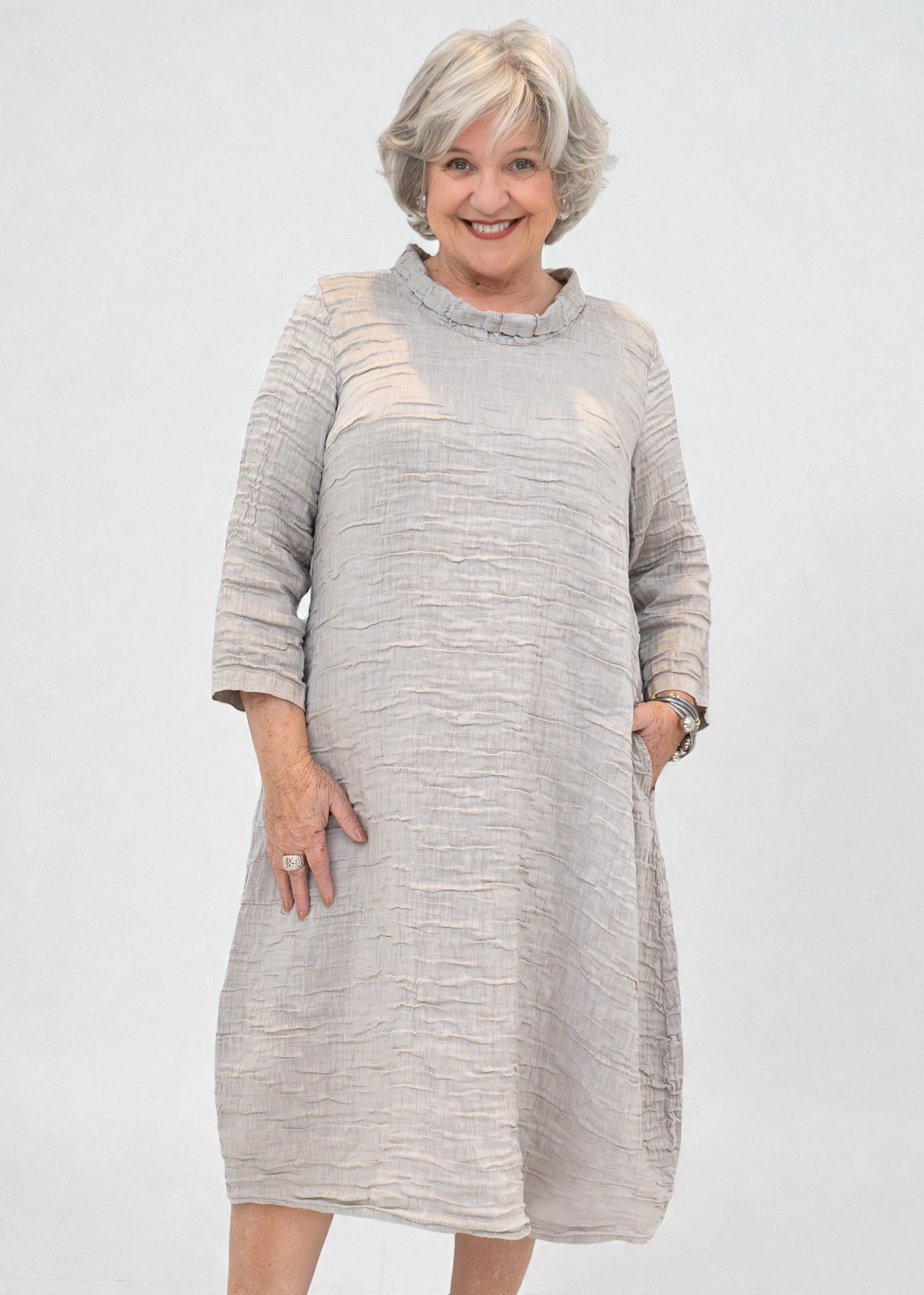 Grizas - Robe bouffante froissée à manches longues