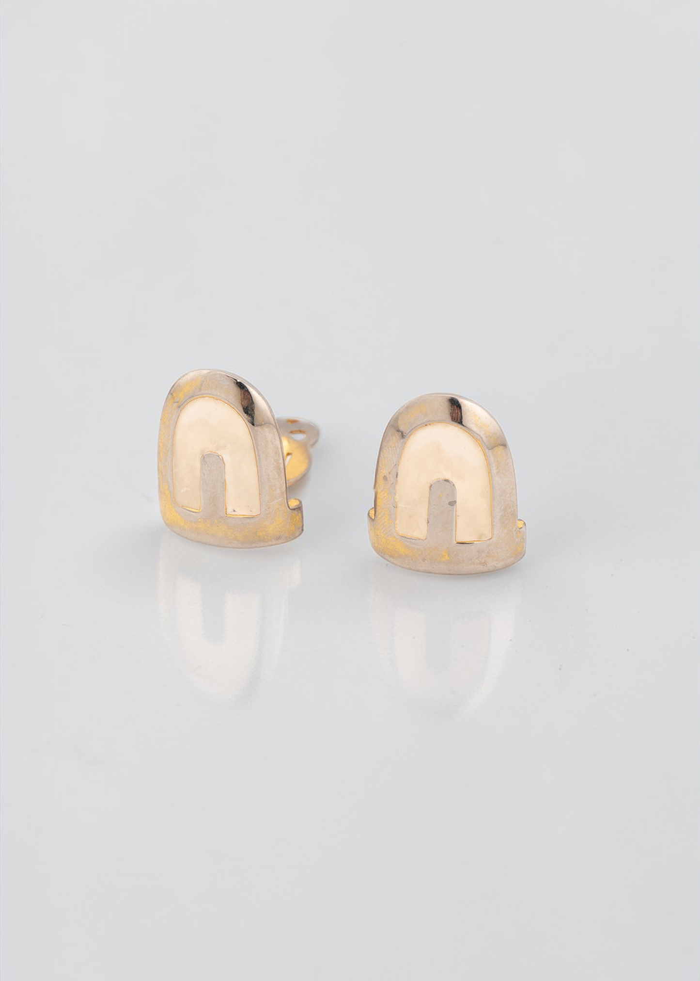 Pre-loved - Kenneth Lane Clip On Earrings