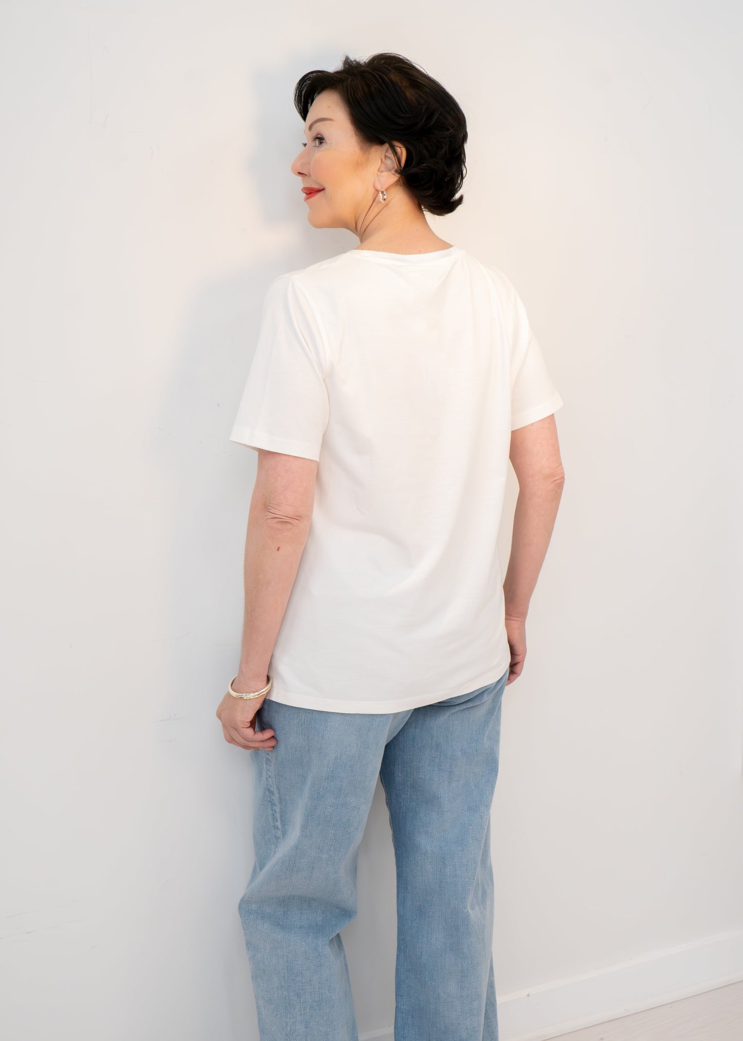 Yest - Ivamaria Essential Graphic Tee