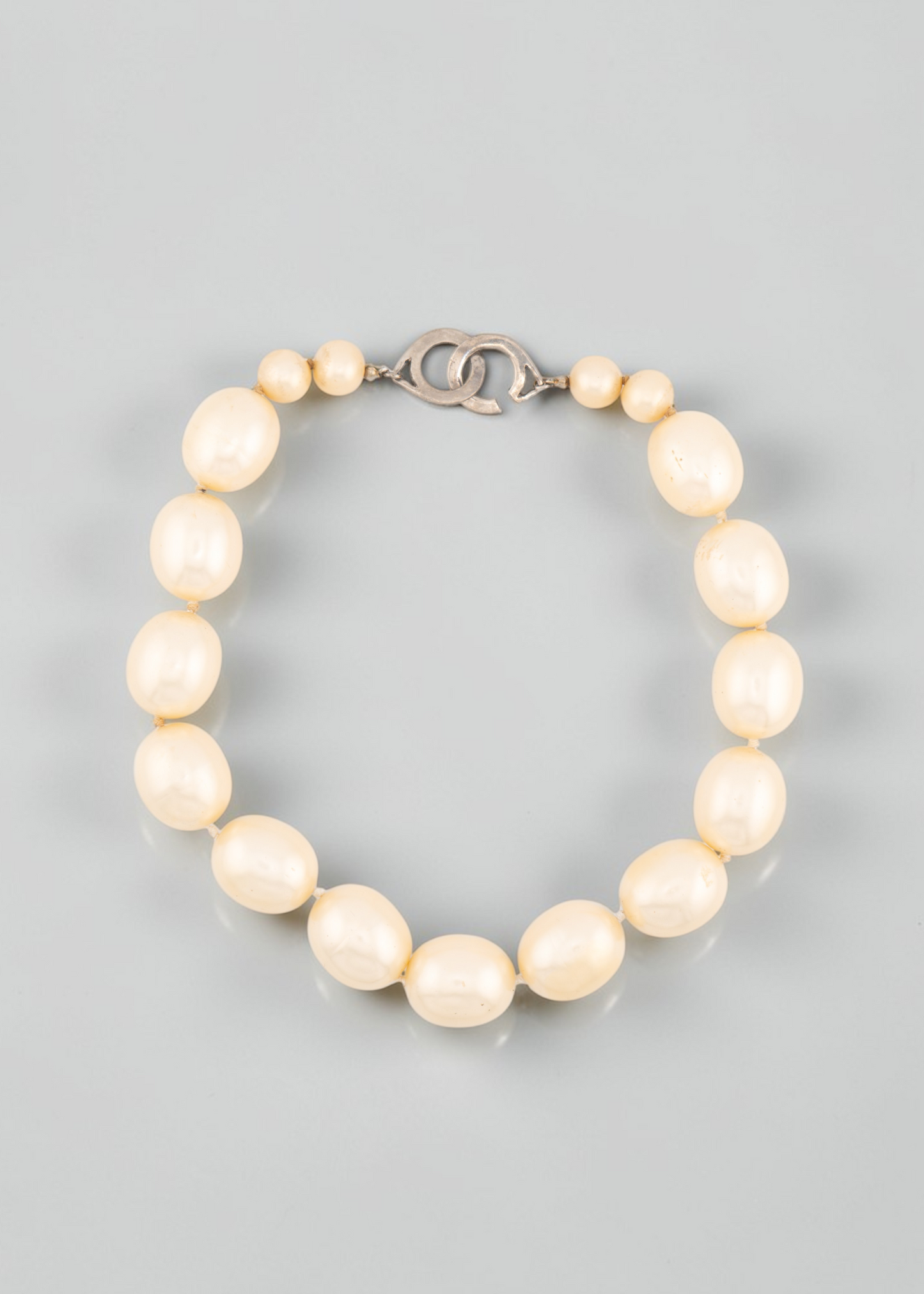Pre-loved - Faux Pearl Choker Necklace