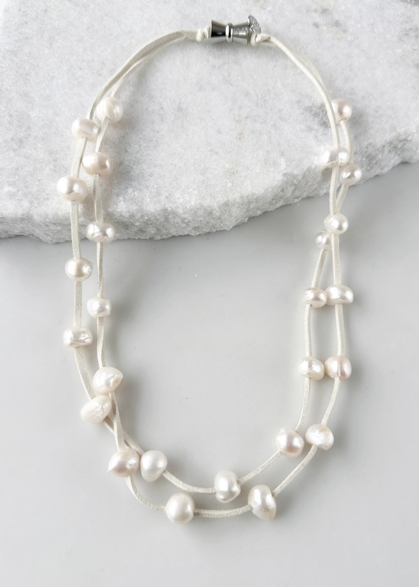 CREAM/WHITE