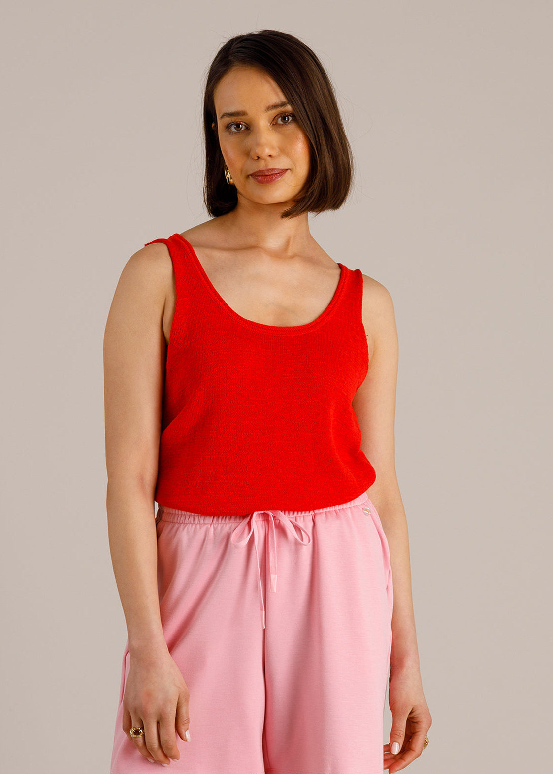HOT RED