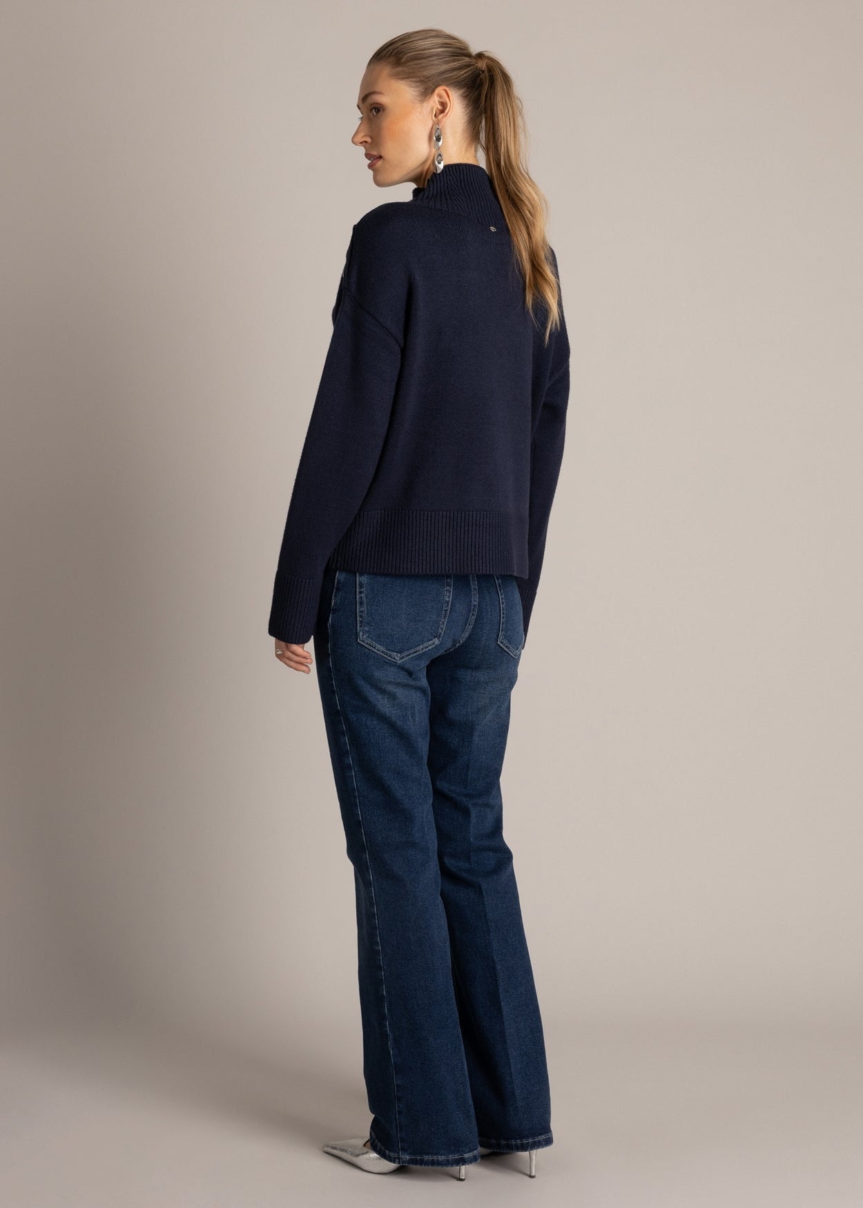 Yest - Chantal Essential Sweater