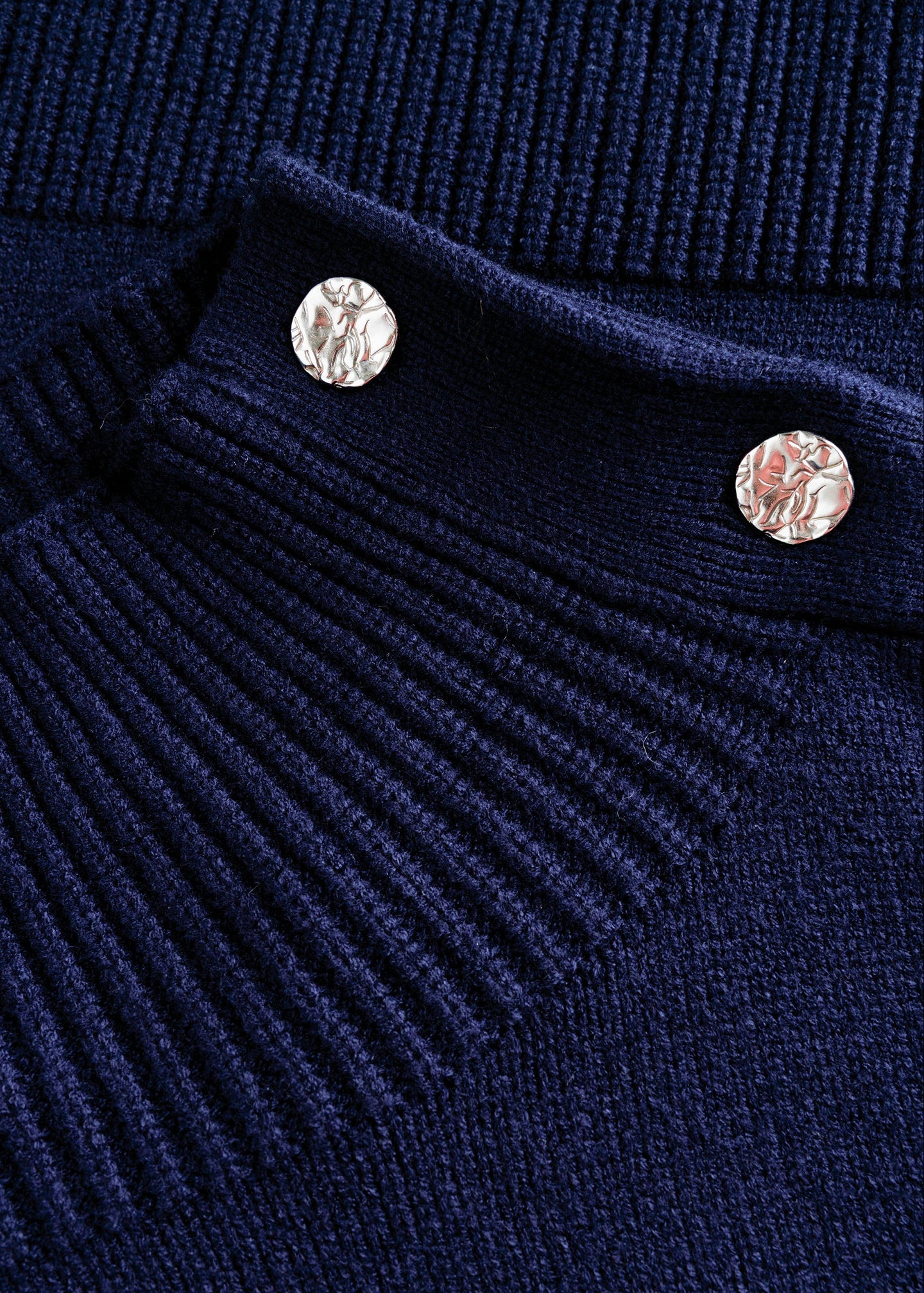 Yest - Chantal Essential Sweater