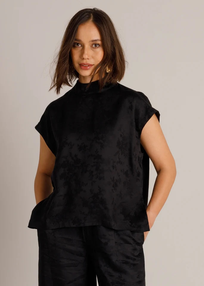 Yest - Wanda Top