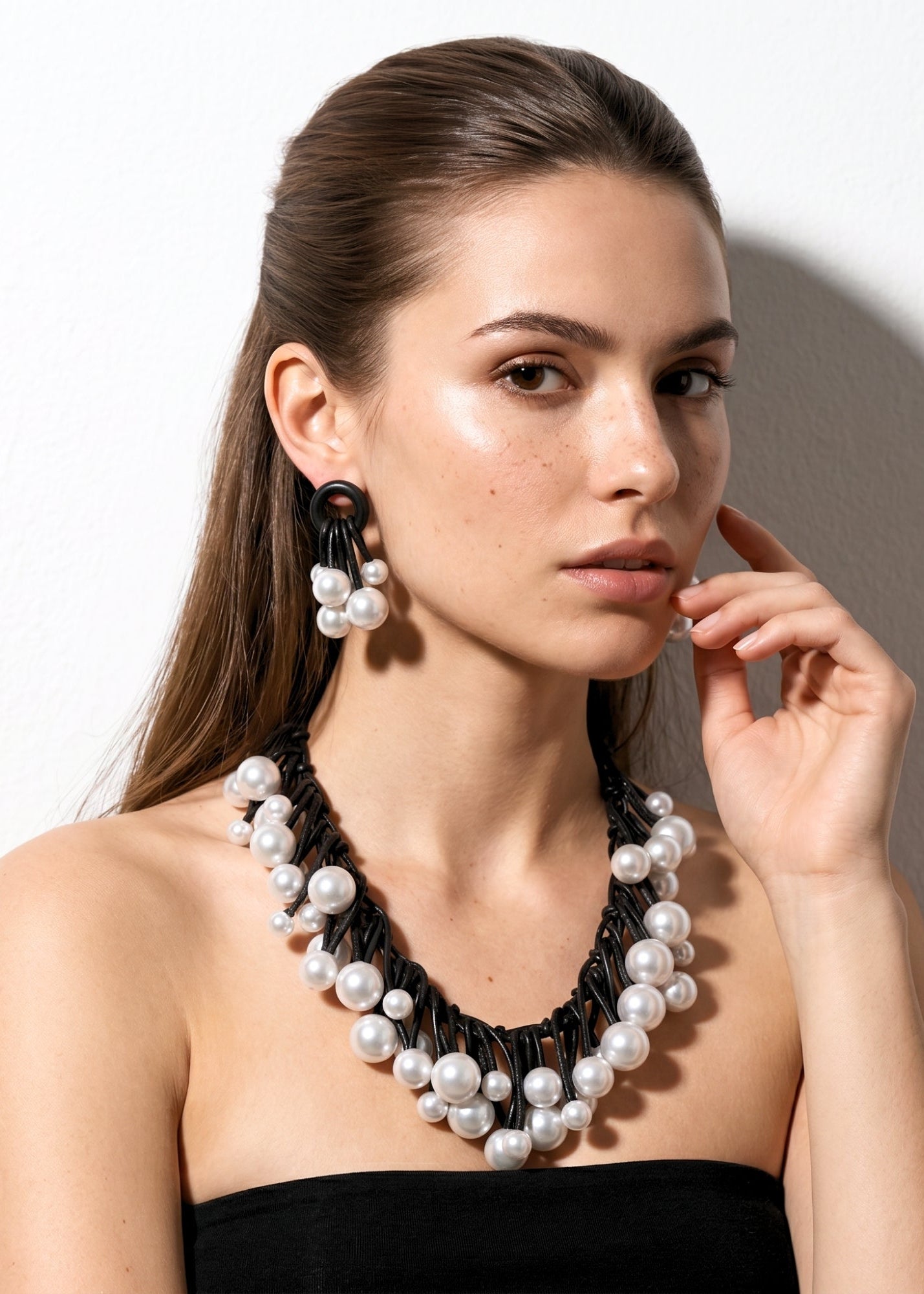 Merx - Pearl Cluster Cord Necklace