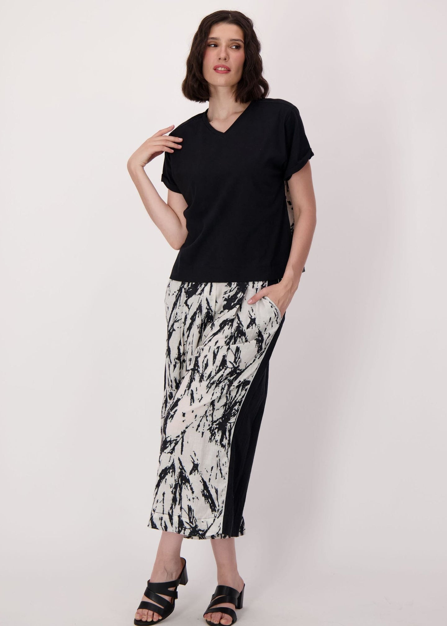 Spanner - Jacquard Back V-Neck Cotton-Linen Top - SALE