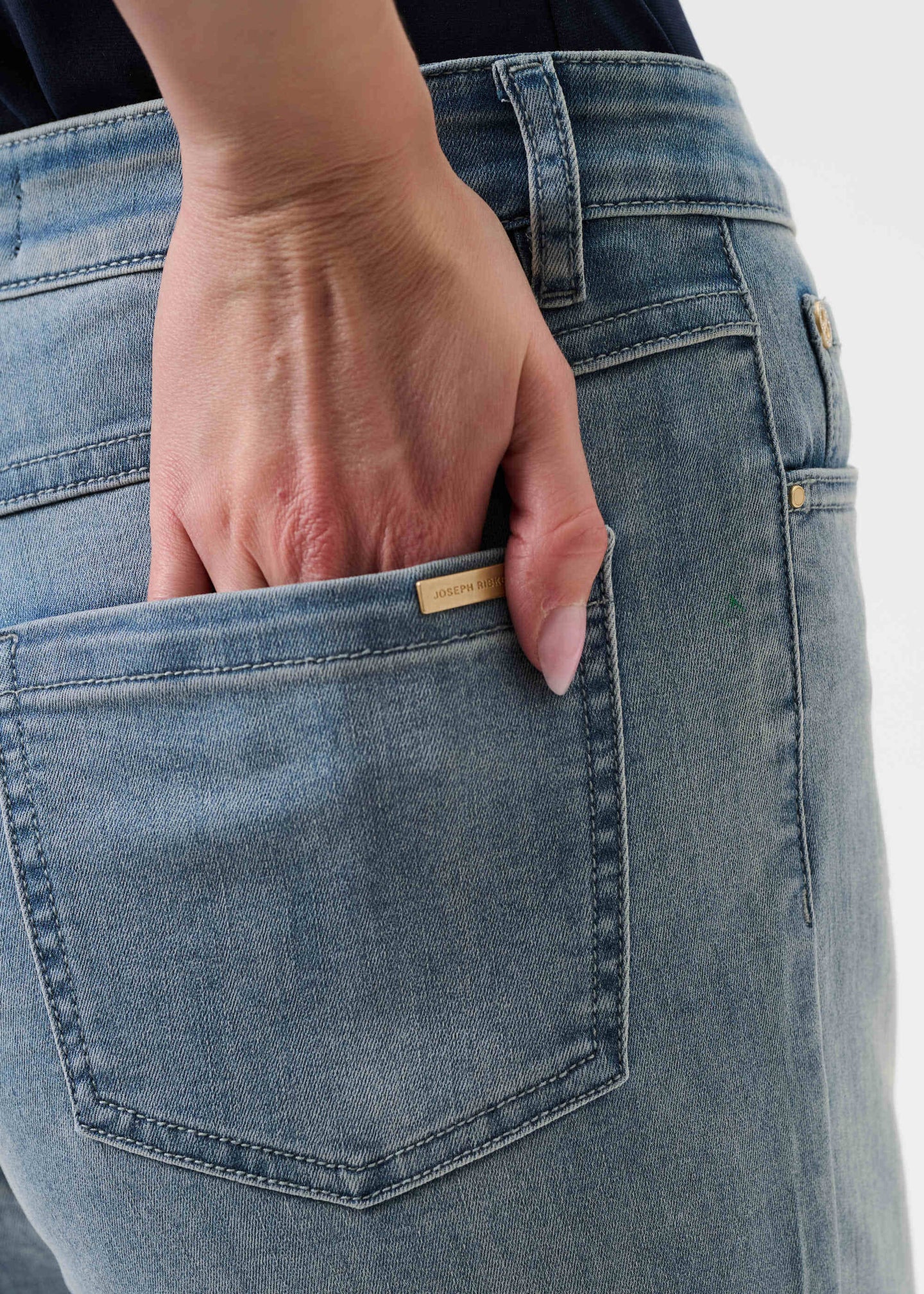 LIGHT BLUE DENIM