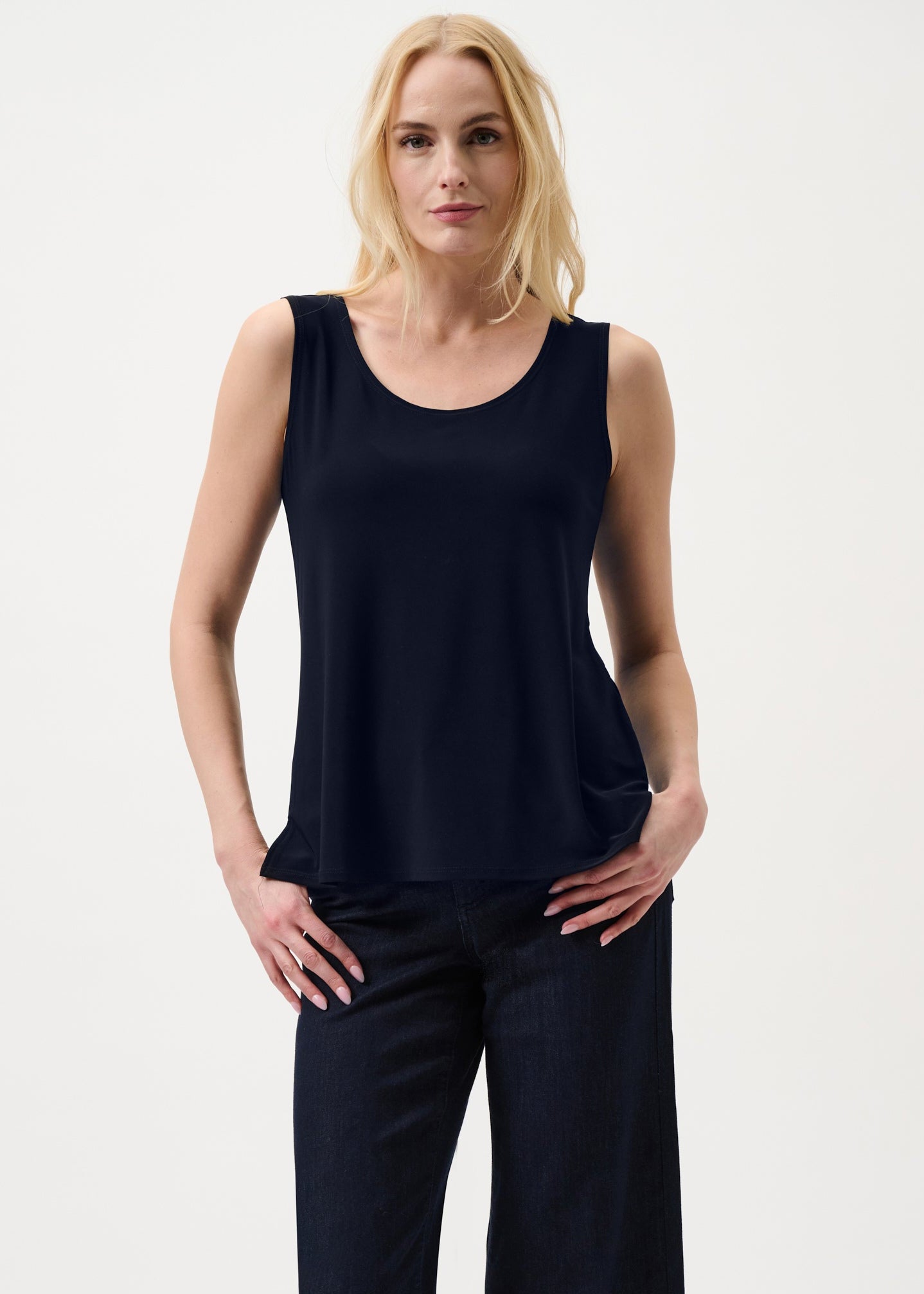 MIDNIGHT BLUE