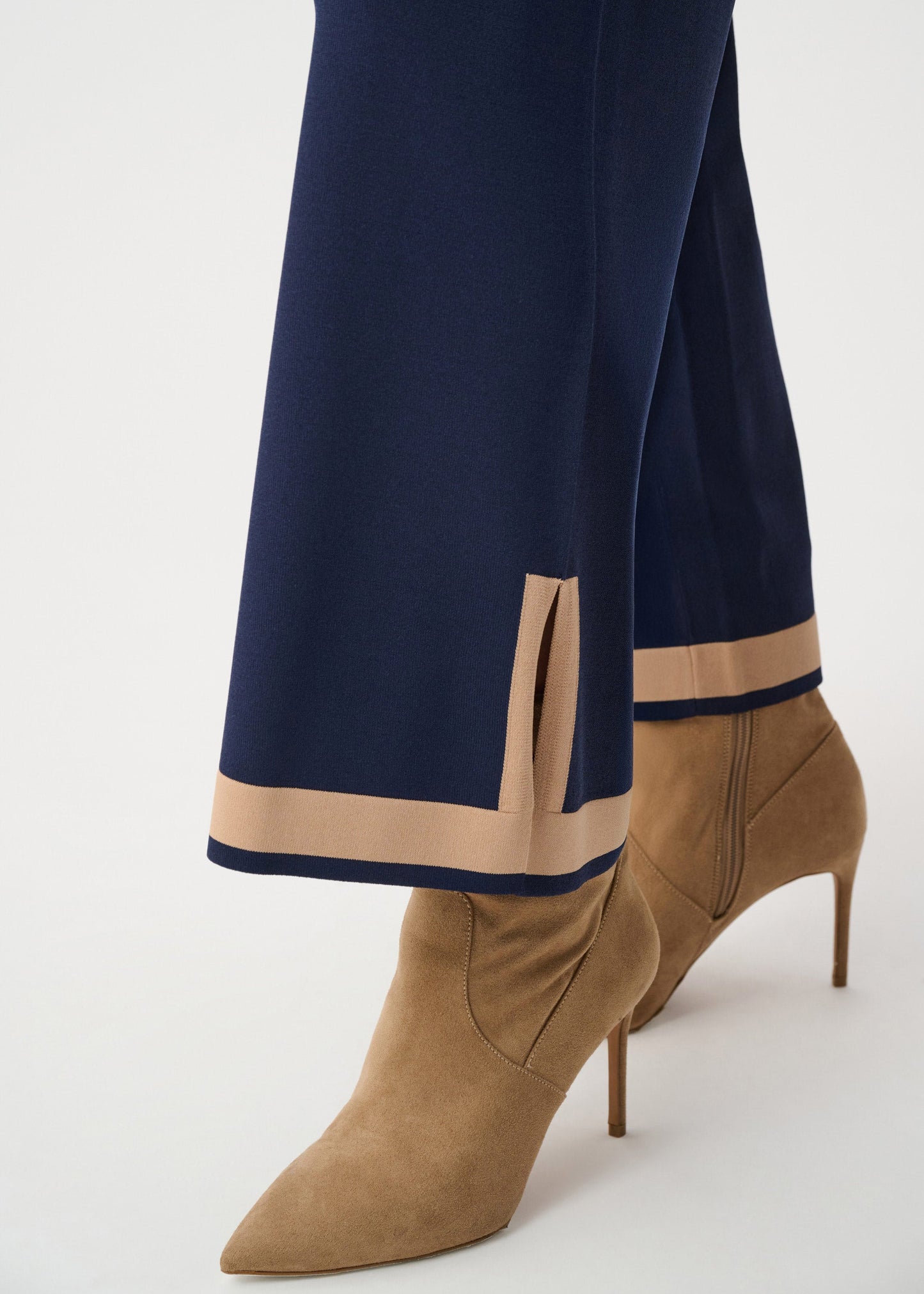 INDIGO/CARAMEL