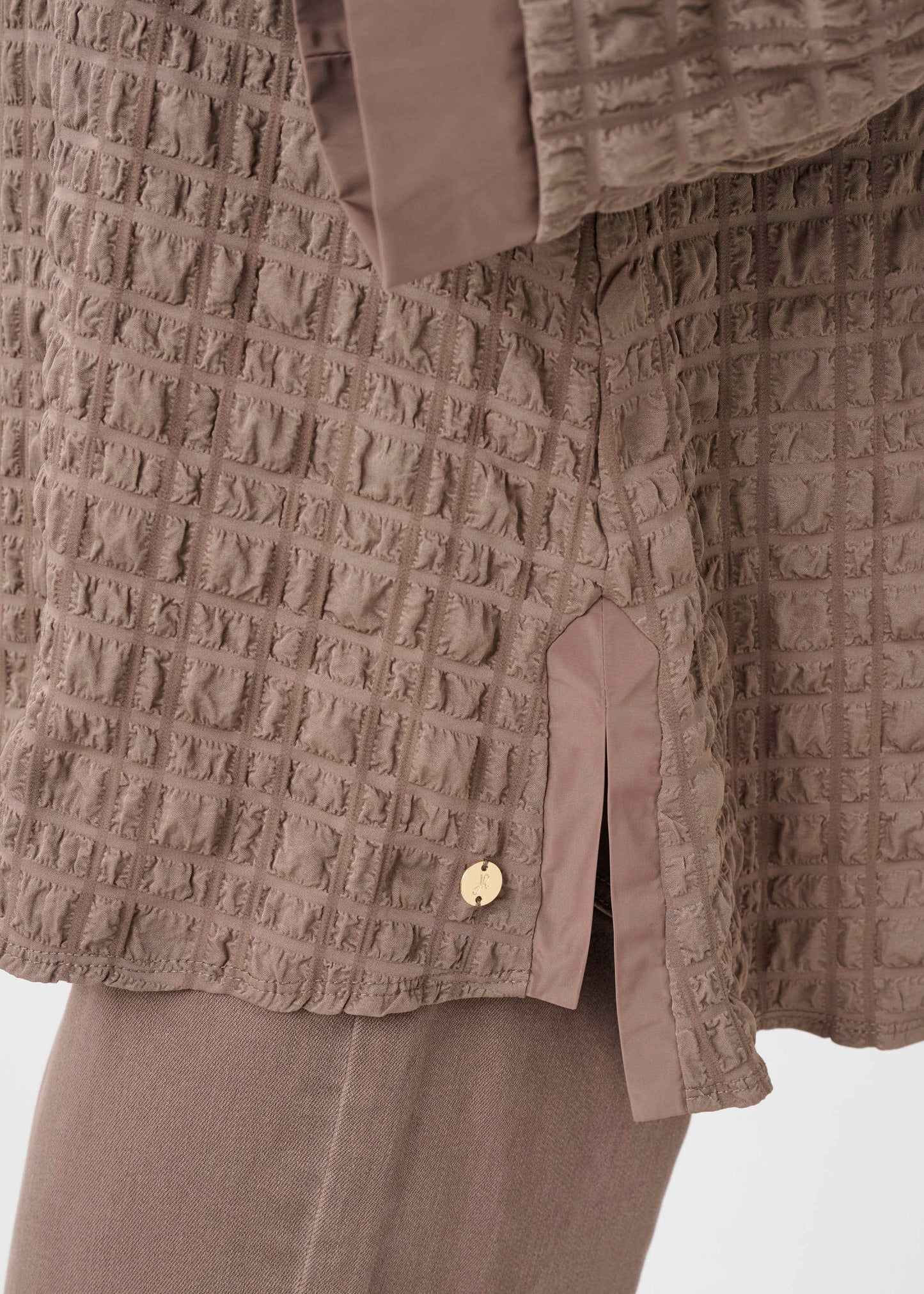 Joseph Ribkoff - Bubble Jacquard & Memory Straight Top