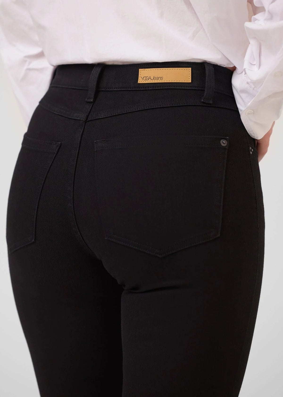 Yoga - Chloe Straight Classic Rise - Black