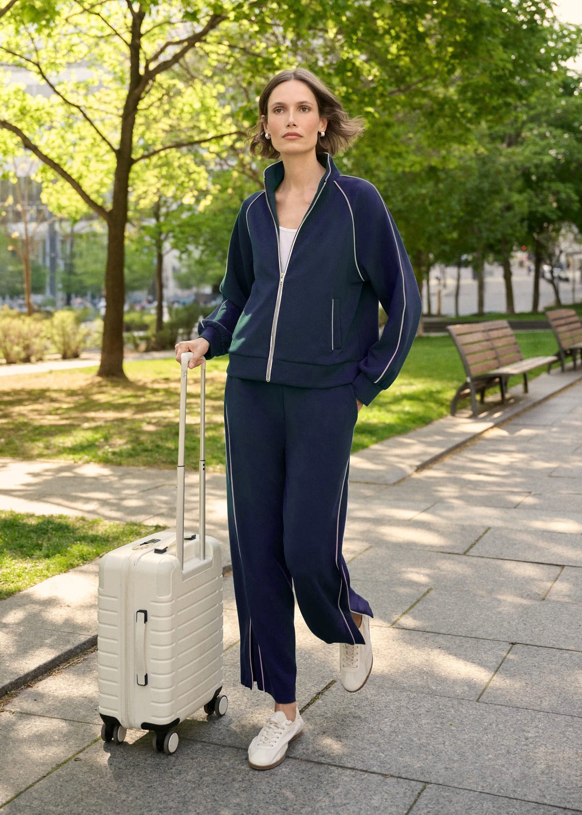 Joseph Ribkoff - Piped Wide-Leg Track Pant
