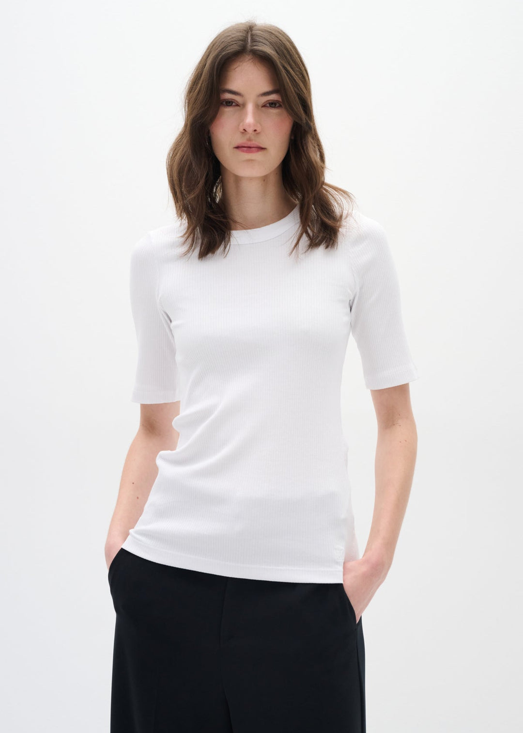 PURE WHITE