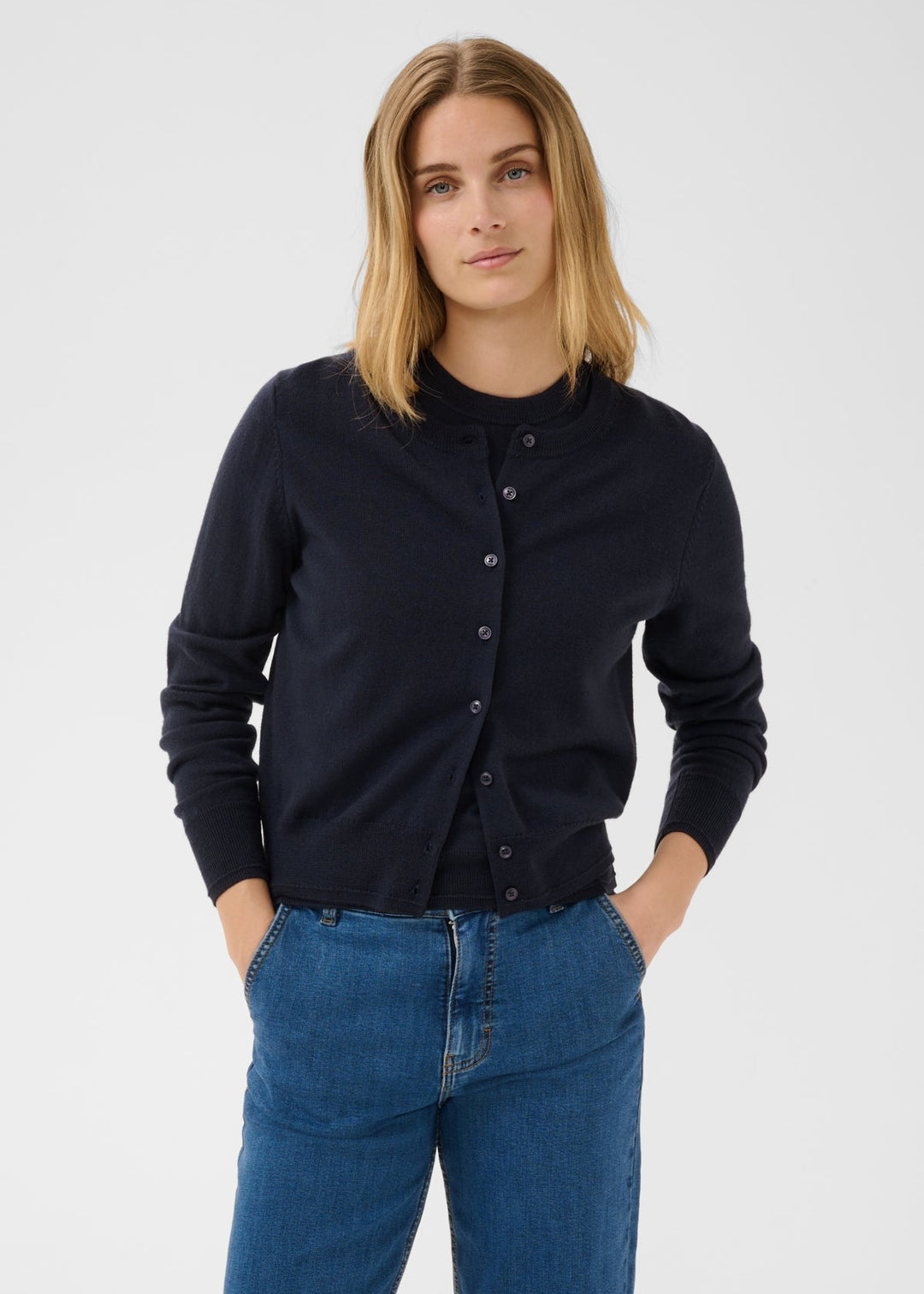 DARK NAVY