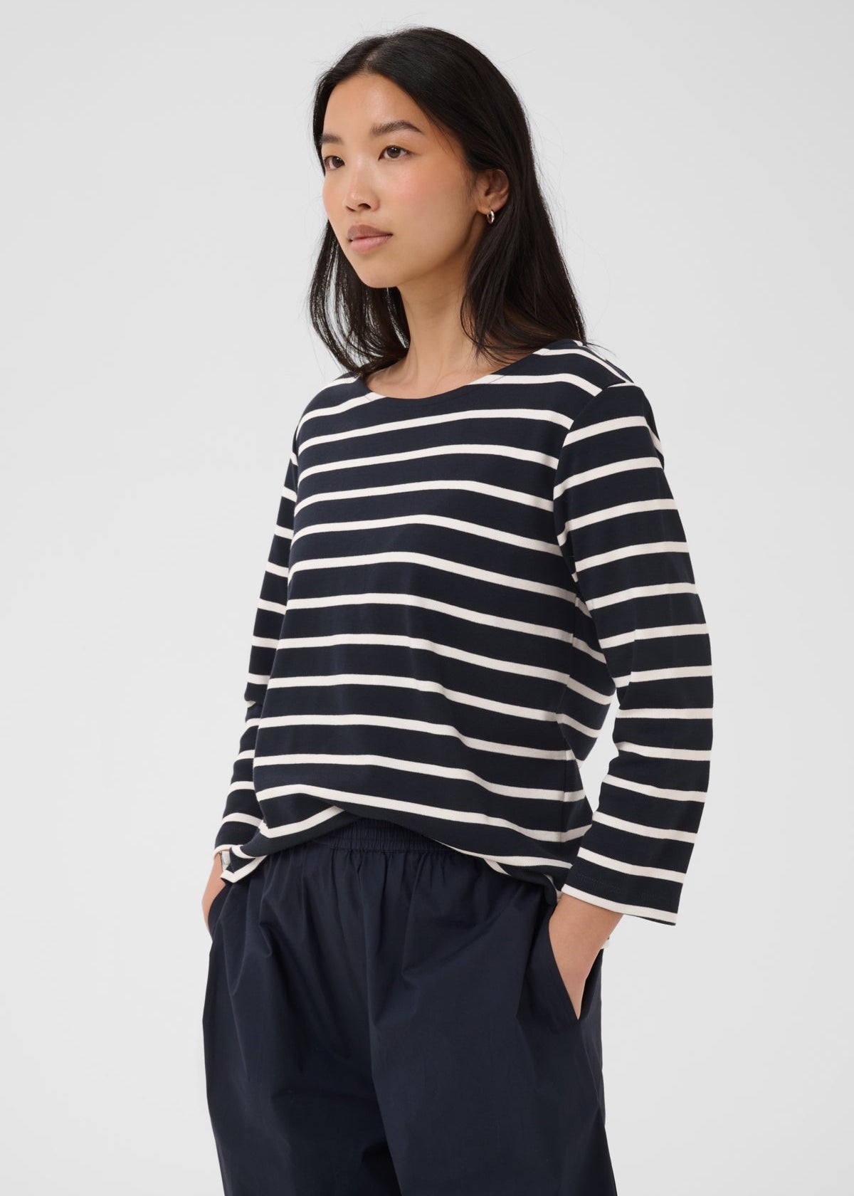 NAVY EGGNOG STRIPE