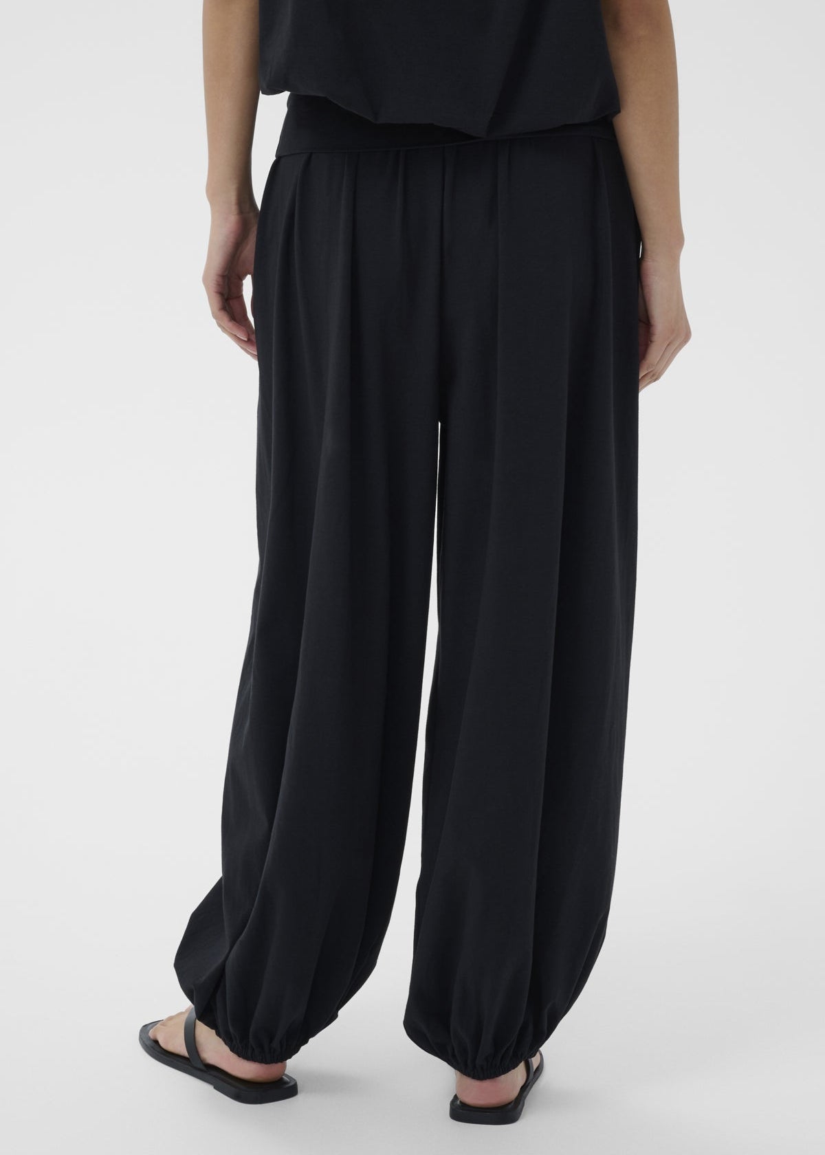 Part Two - Berite Trouser
