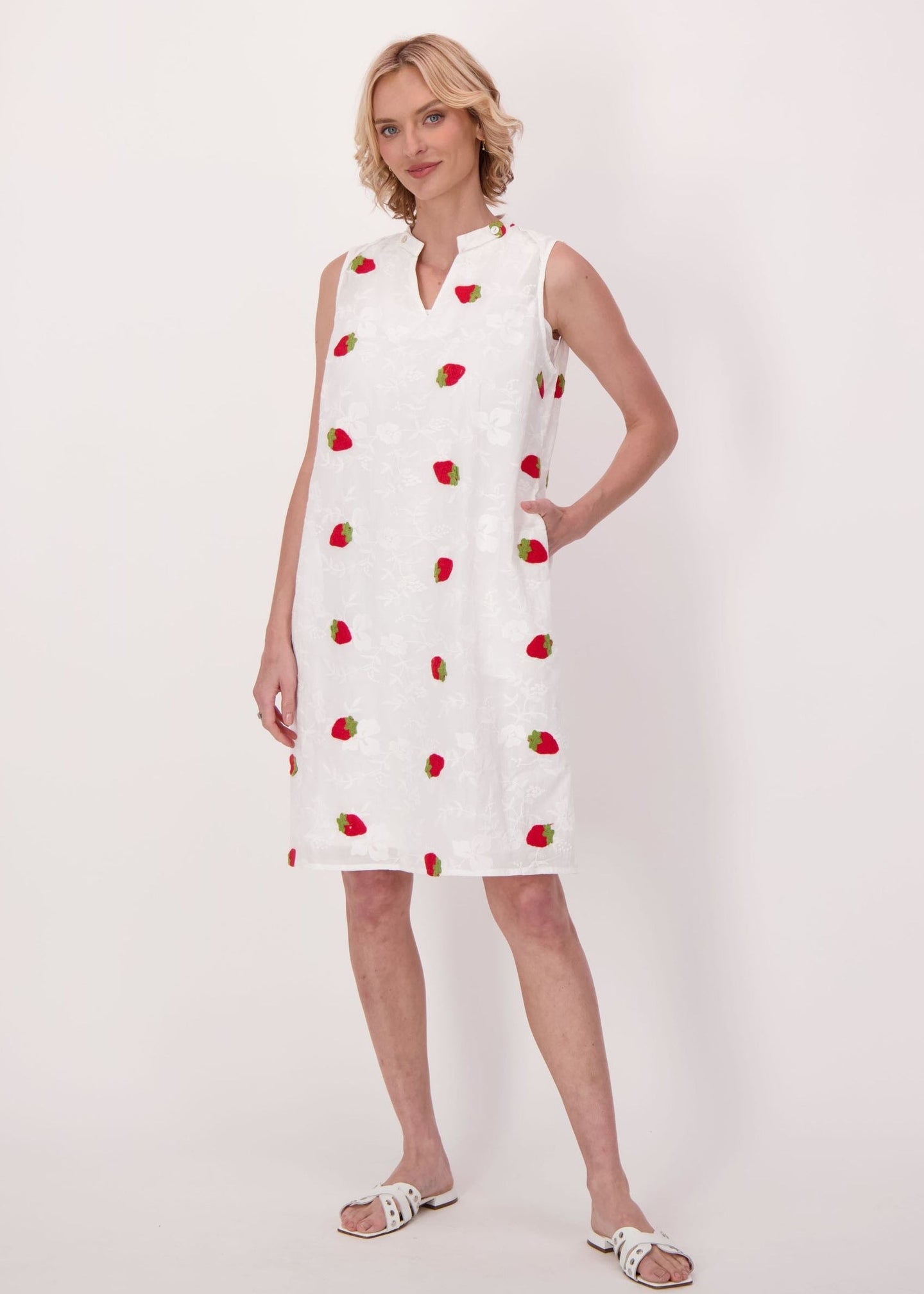 Gabby Isabella - Strawberries Jacquard Cotton Dress With Cami