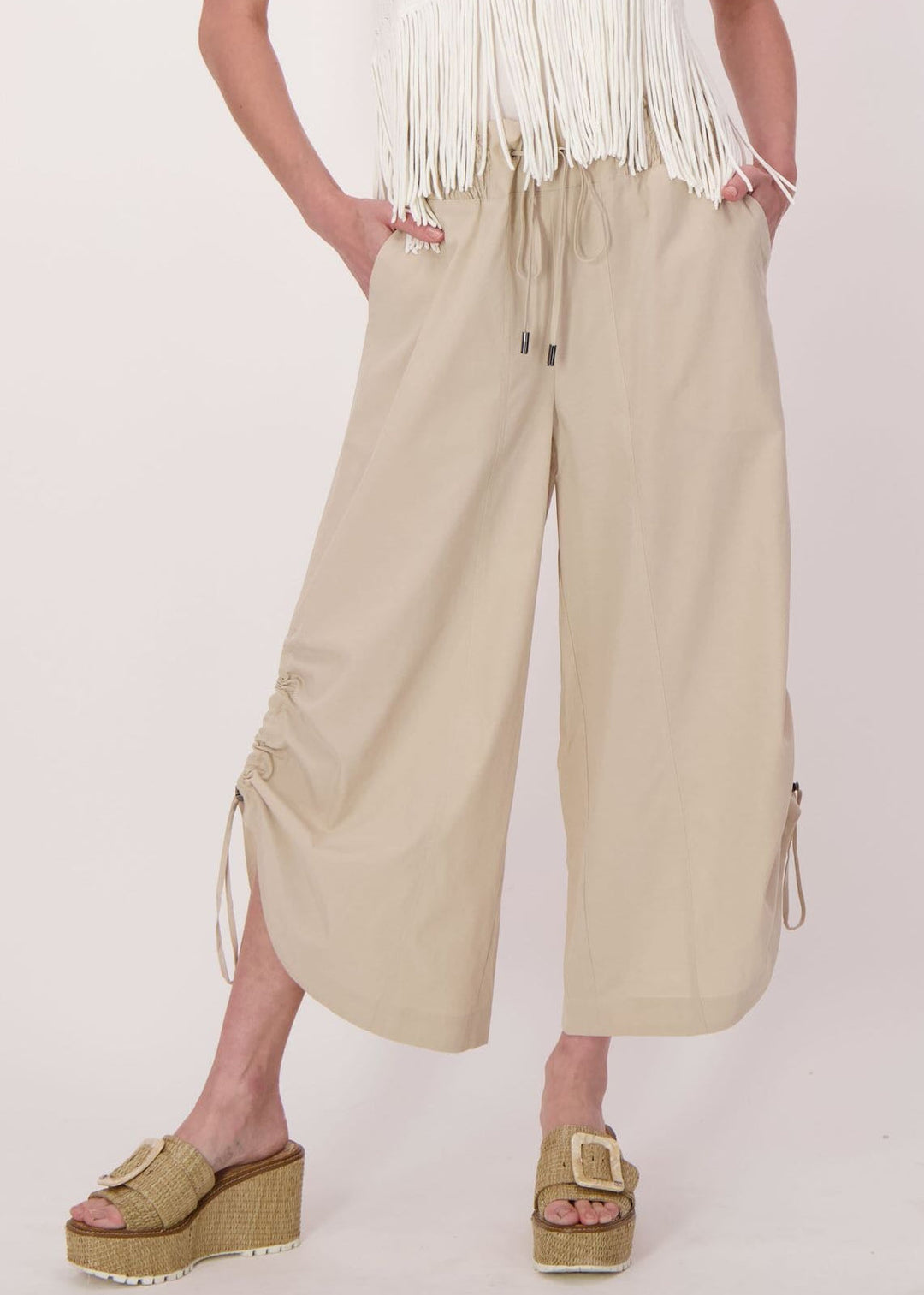 TAUPE