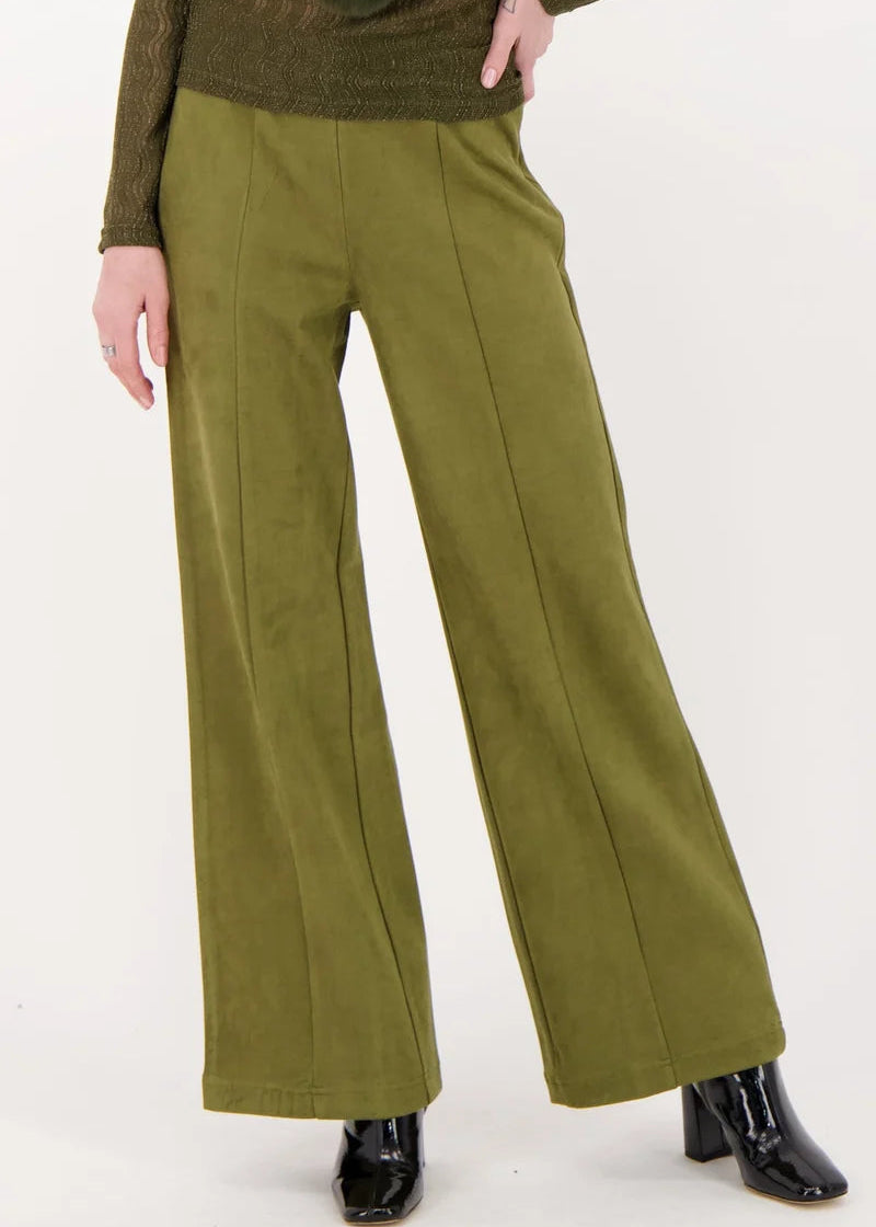 FOREST GREEN