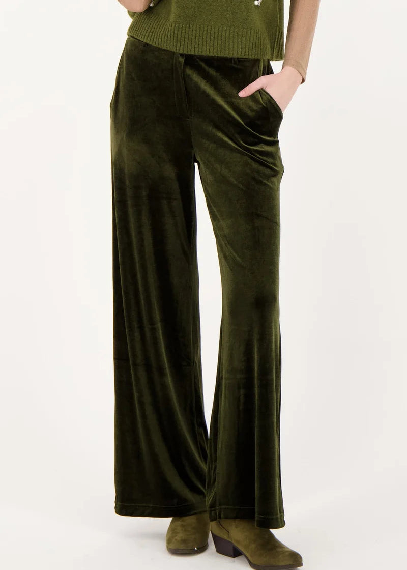 Gabby Isabella - Velvet Straight Leg Pant