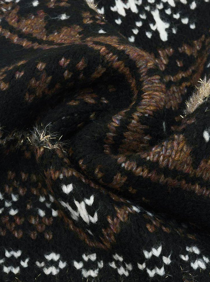 V Fraas - Knitted Scarf With a Wintery Norwegian Pattern
