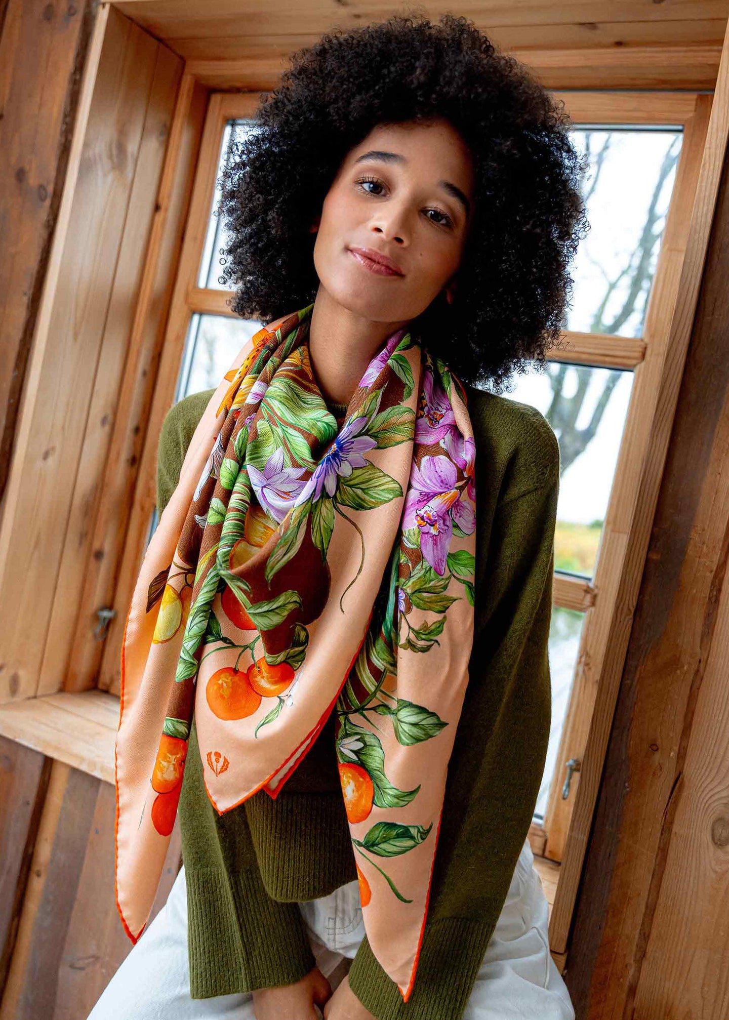 V Fraas - XL Square Made Of Wool And Silk With a Jungle Design