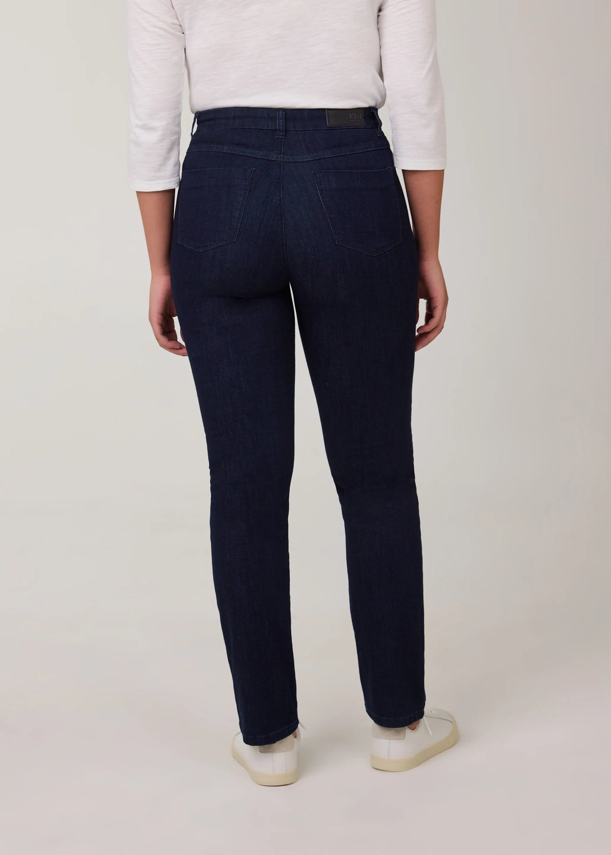 French Dressing Jeans - Petite Suzanne Straight Leg Jean - Pleasant