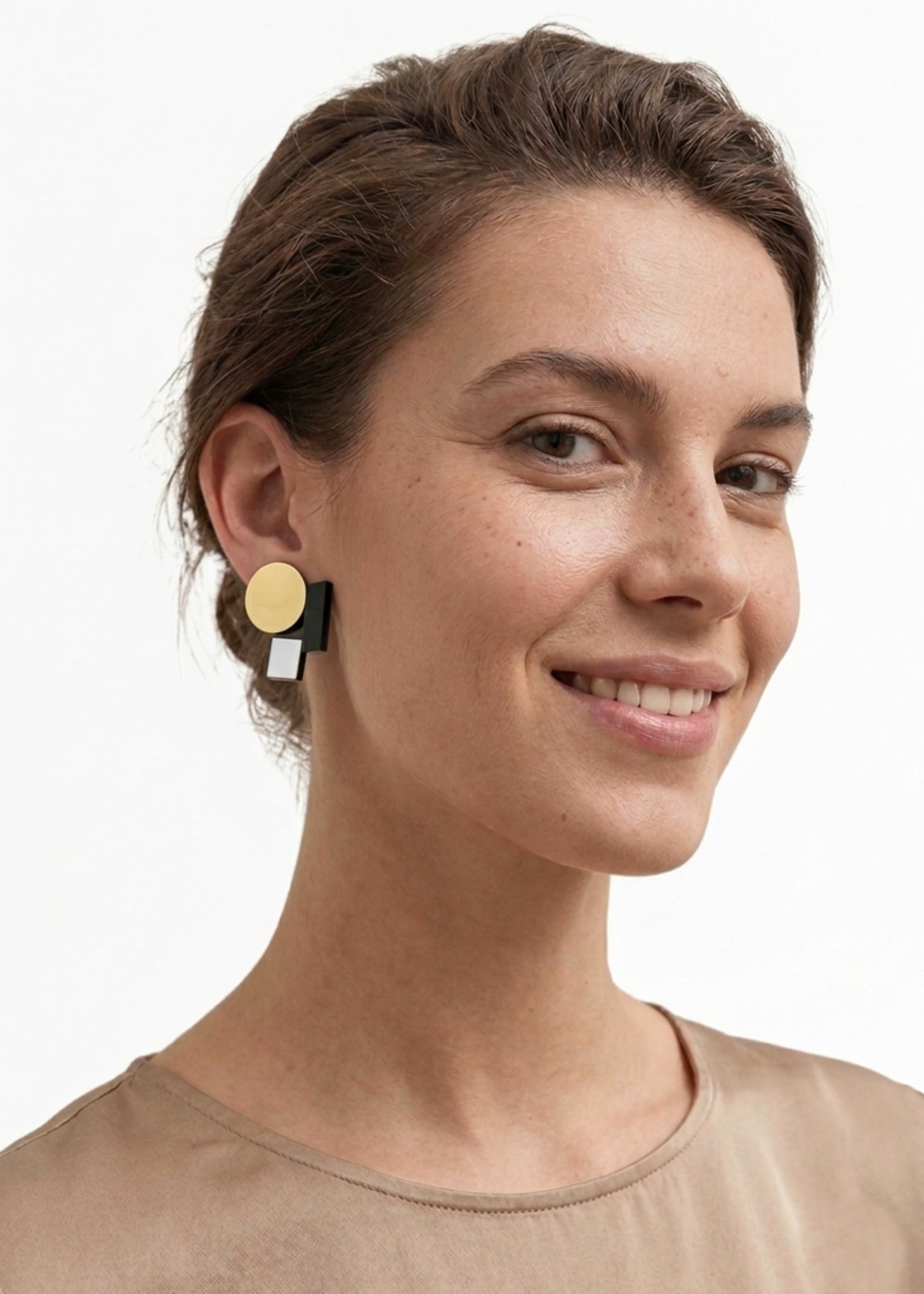 Iskin Sisters - Petites boucles d'oreilles Bauhaus