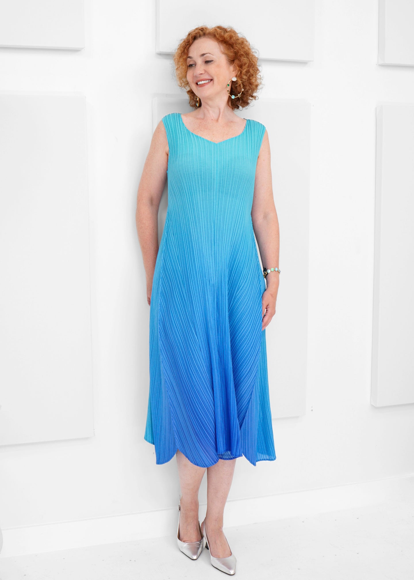 BLUE BIRD DAZZLING BLUE