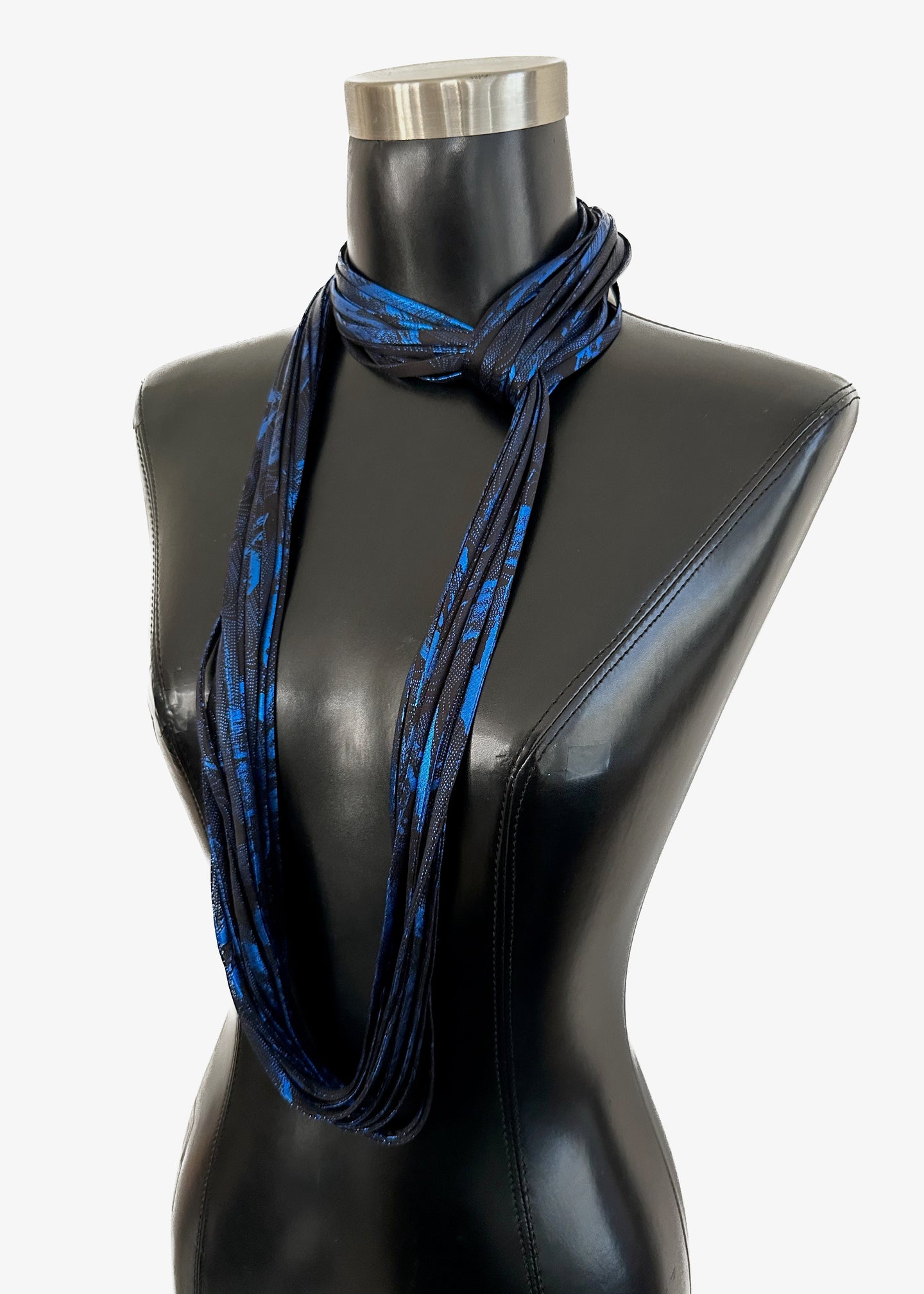 Necknots - Scarf Necklace - Blue Black