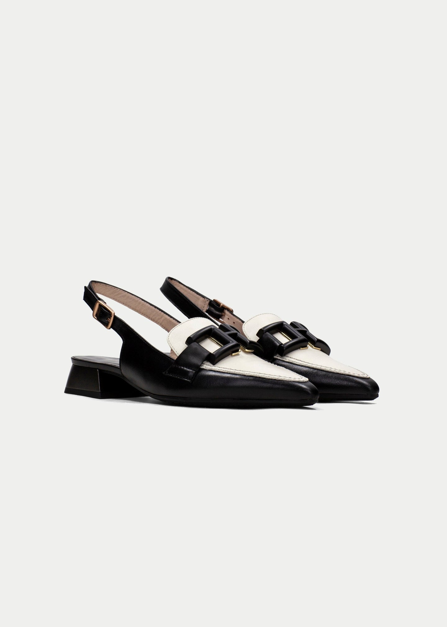 BLACK/NATA