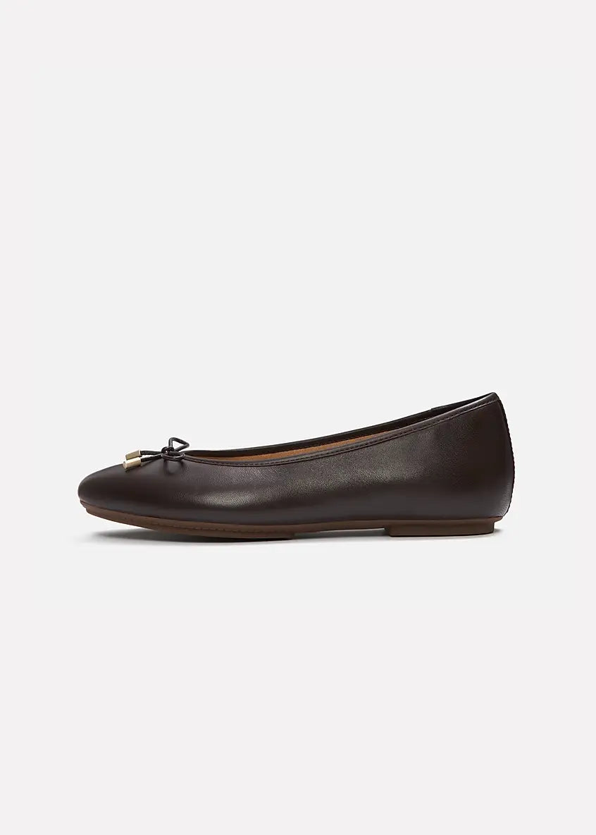 CHOCOLATE BROWN