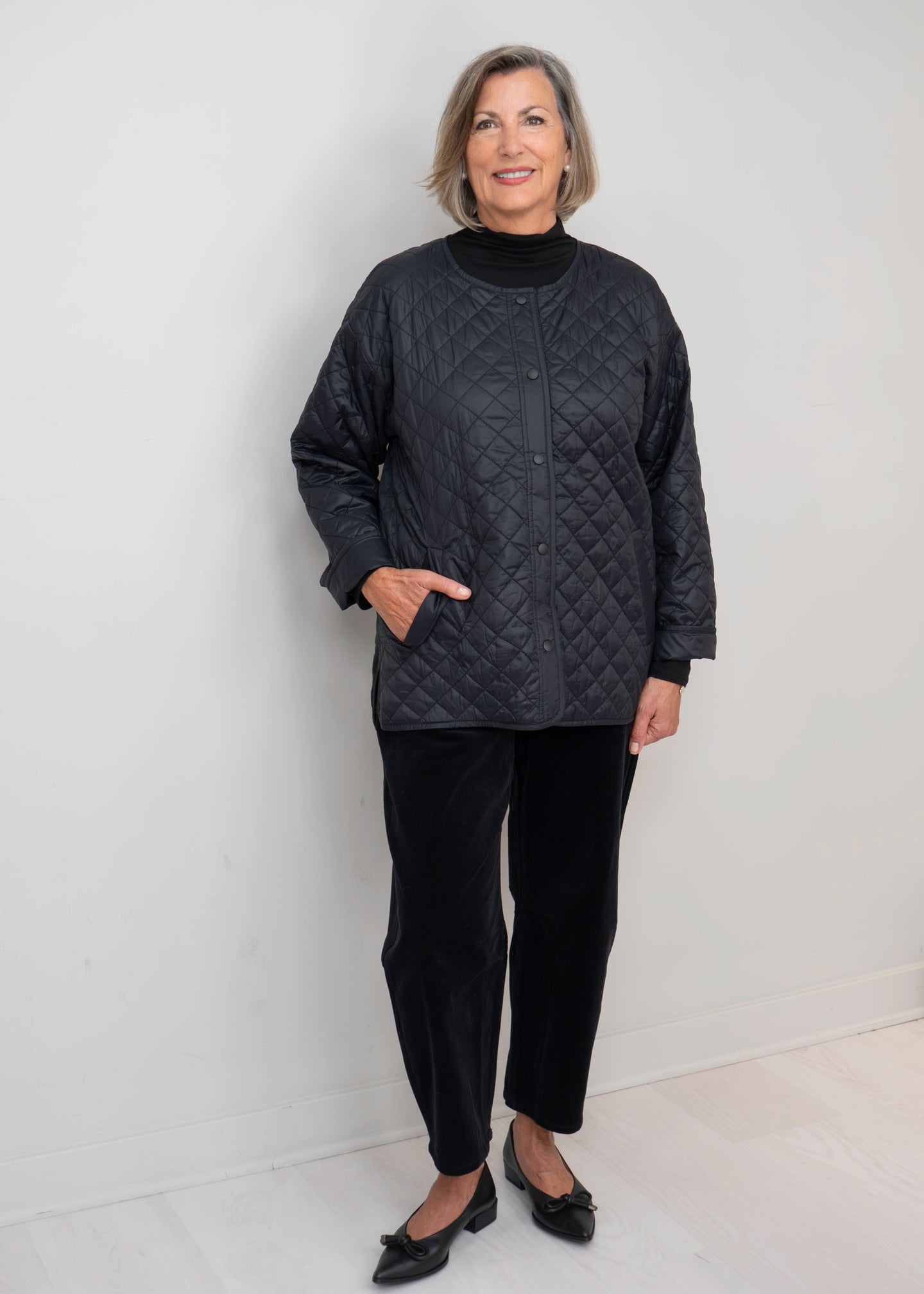 Eileen Fisher - Round Neck Short Quilted Coat