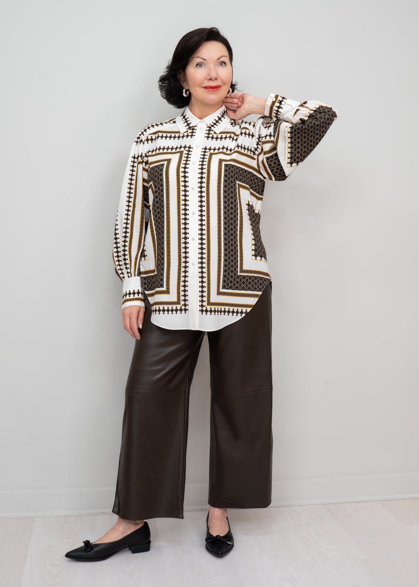 Herzens - Chain Link Border Print Balloon Sleeve Blouse