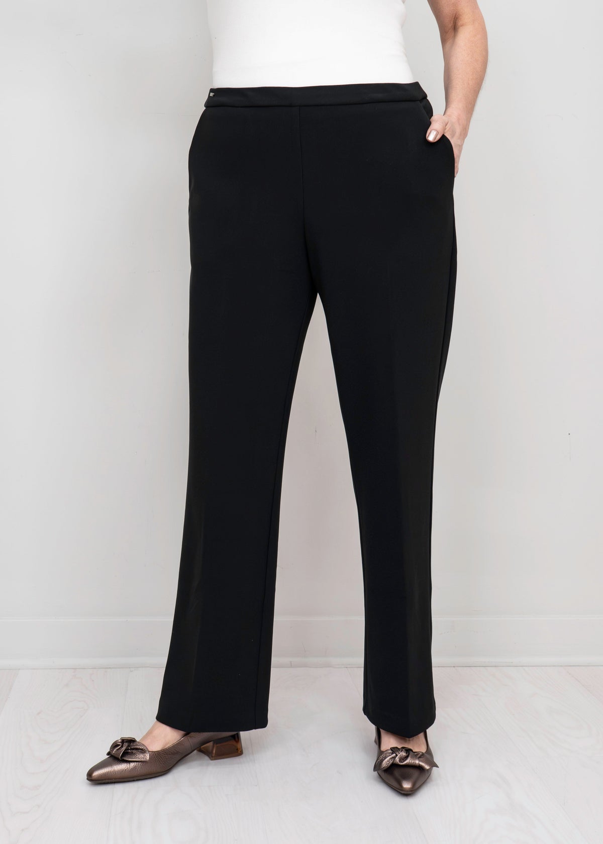 Lisette - Lightweight Jolie Crepe Straight Pant