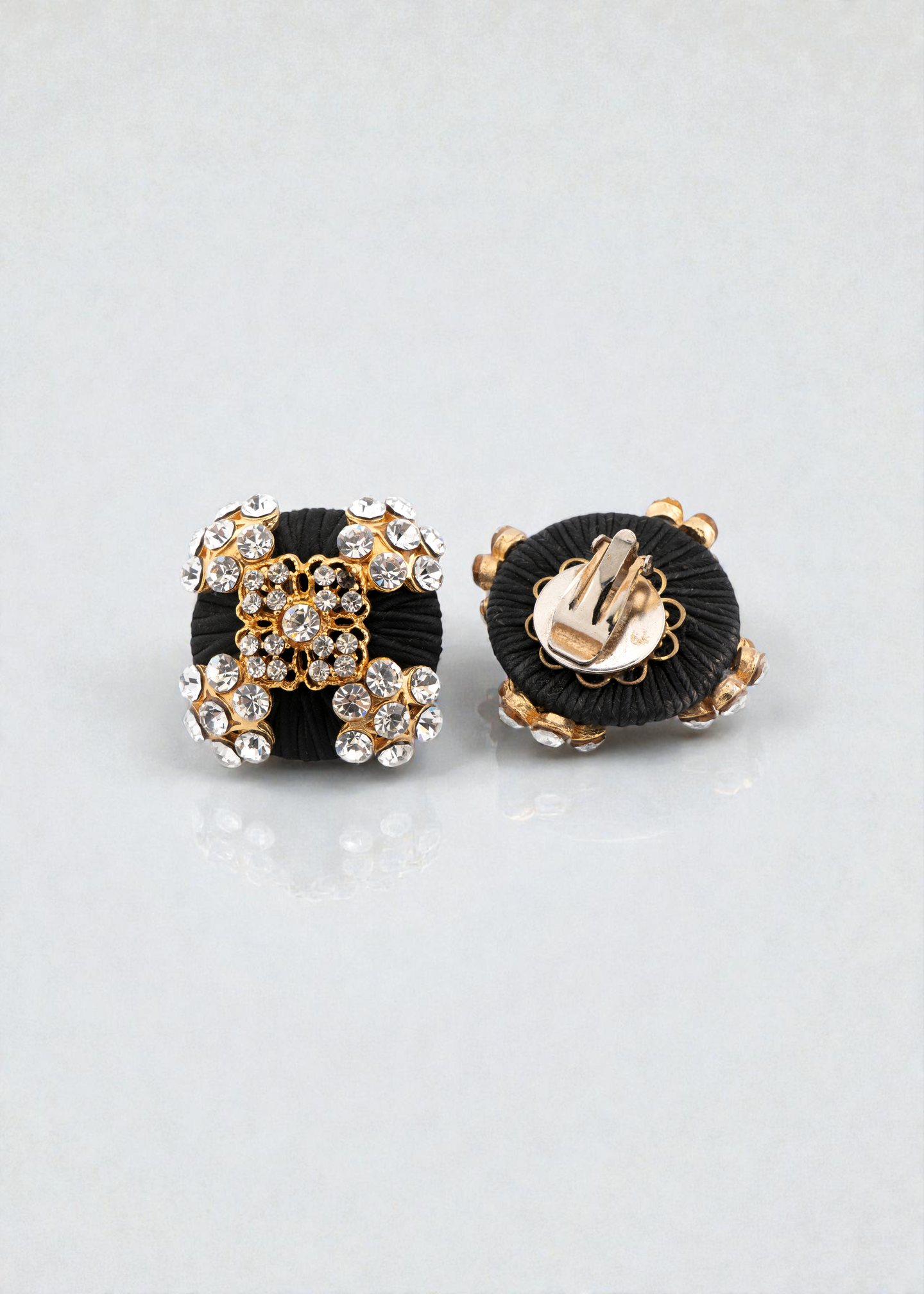 Pre-loved - Clear Crystal Clip On Earrings