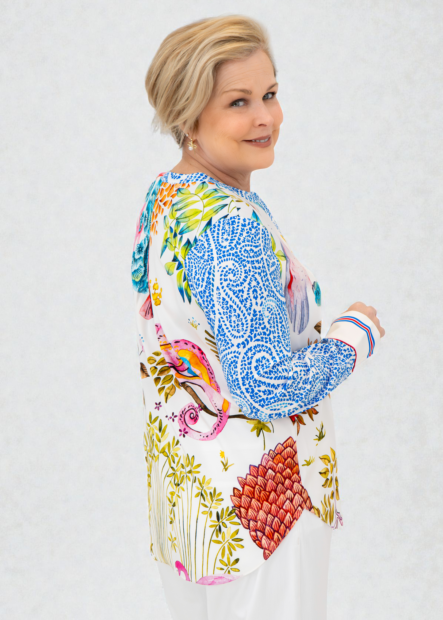 Herzen's - Silk Collarless 1/2 Placket Floral Blouse