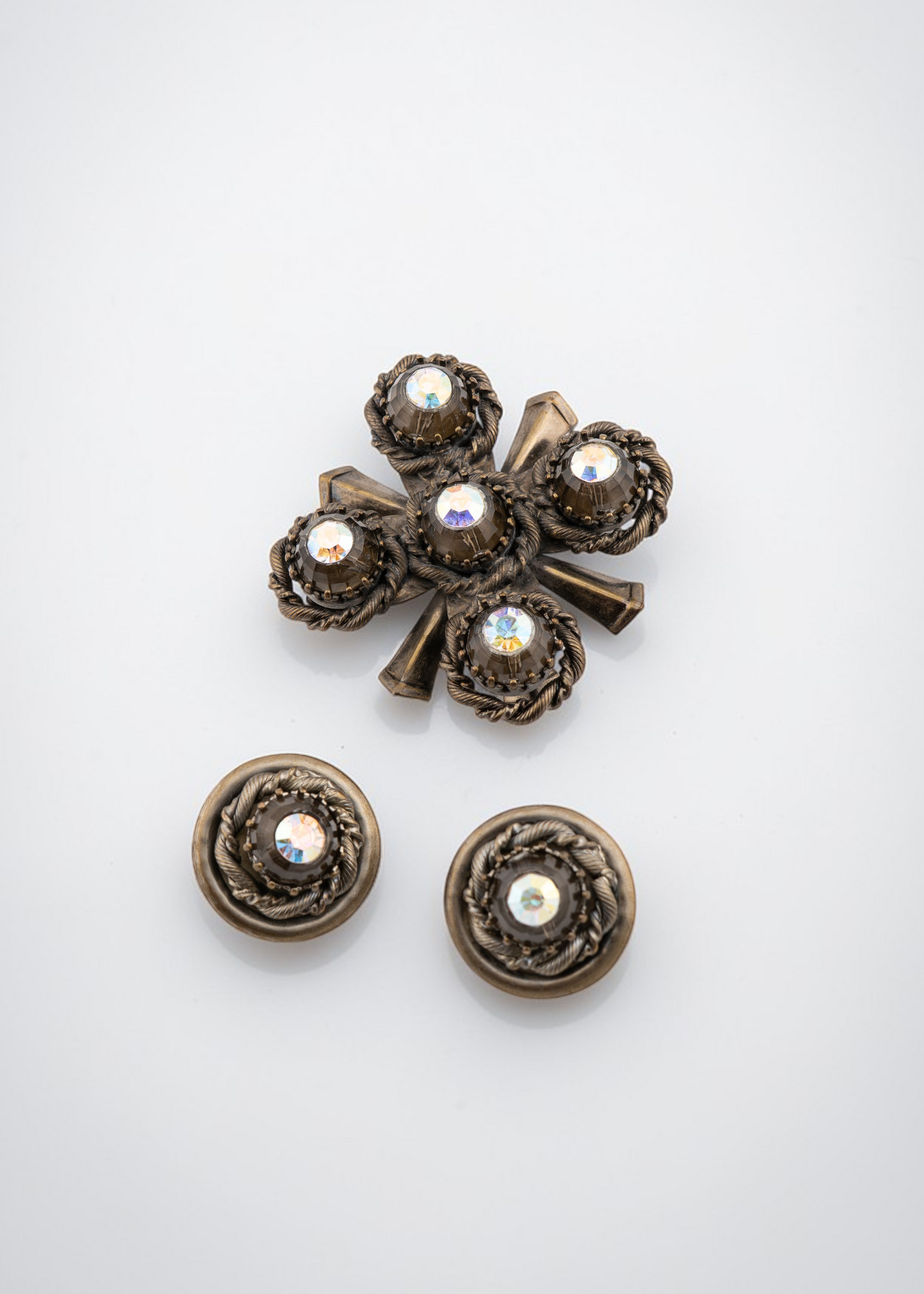 Pre-loved - Pin Brooch & Clip On Earring Set