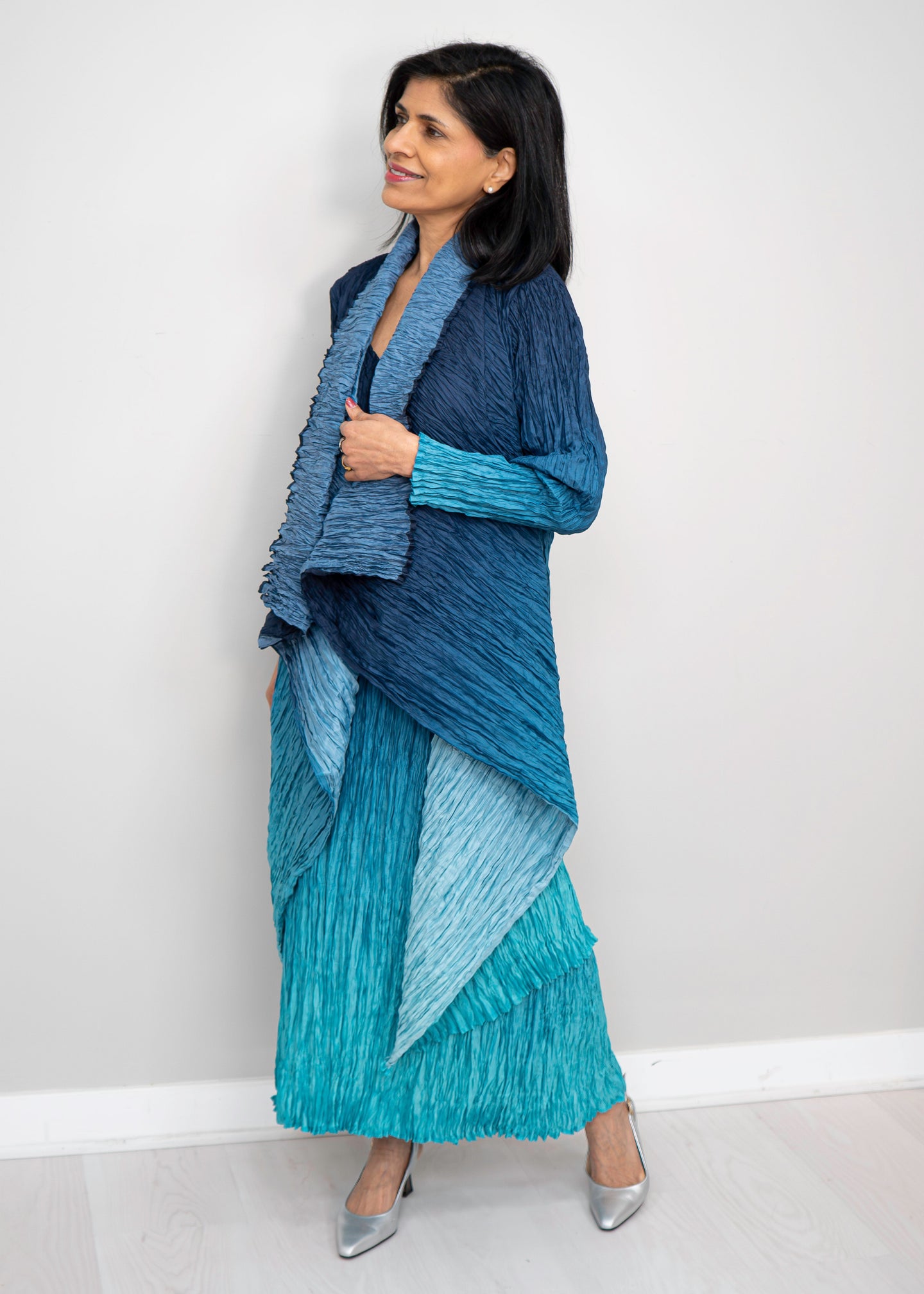 TWILIGHT BLUE TO PEACOCK