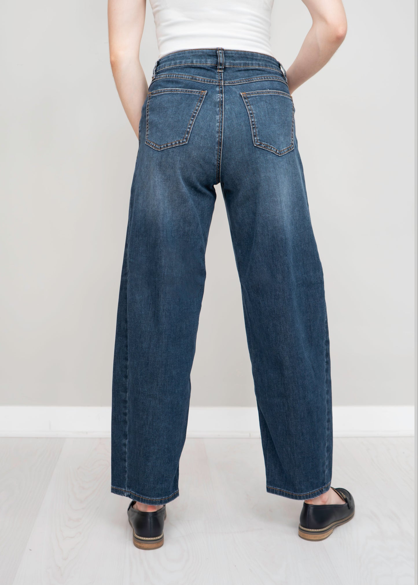 DARK WASH