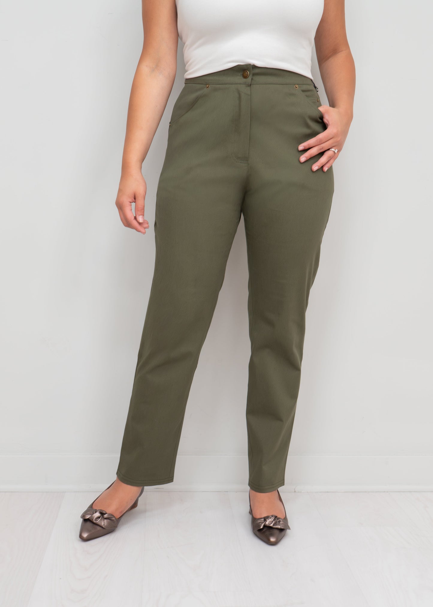 KHAKI