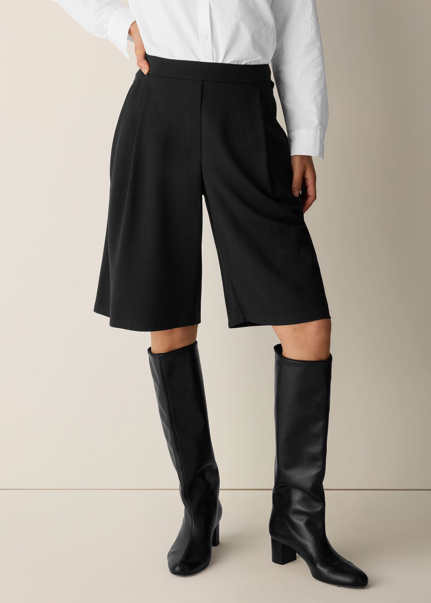 Eileen Fisher - Extra-Fine Ponte Pleated Shorts