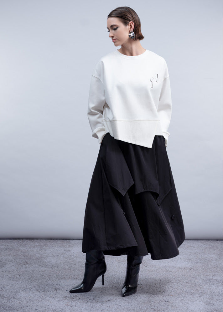 Haako - Asymmetric Button Sweatshirt