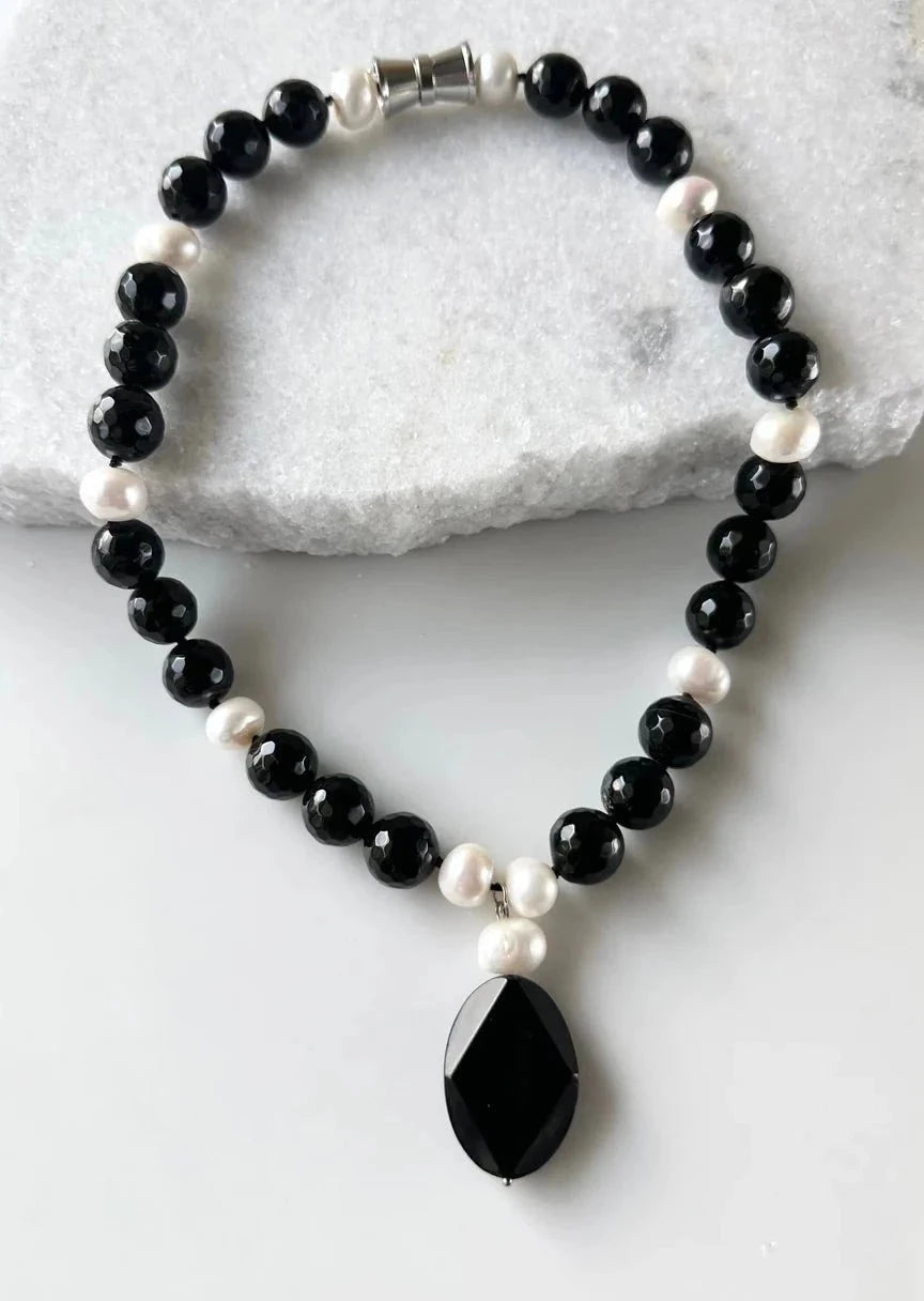 Wanted - Paloma Pearl Crystal Necklace