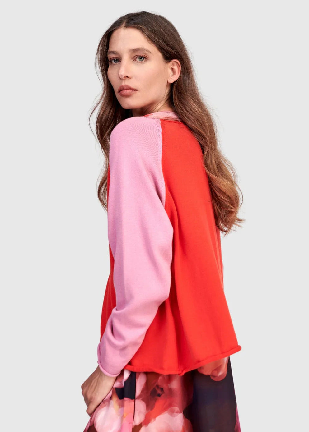 MAGENTA